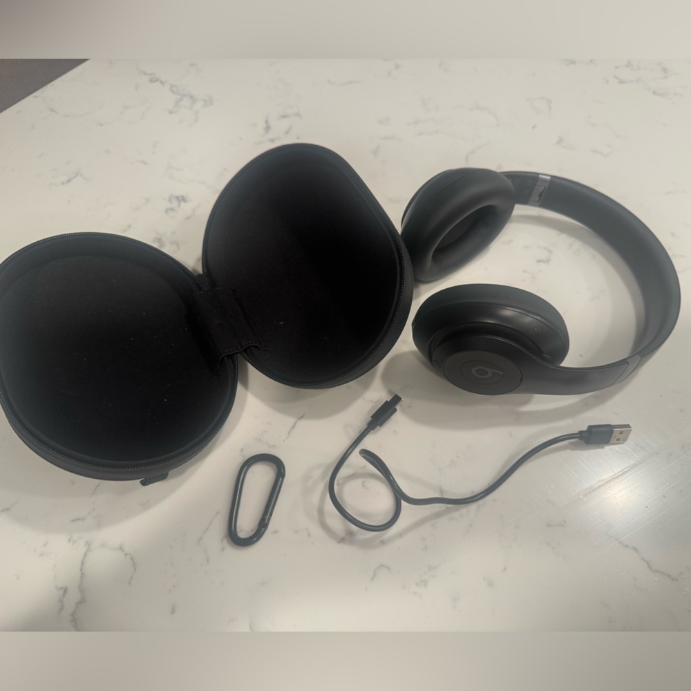 BEATS Studio Pro - Picture 5 of 6
